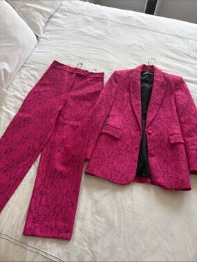 Zara Fuchsia Lace Blazer with Black Lining